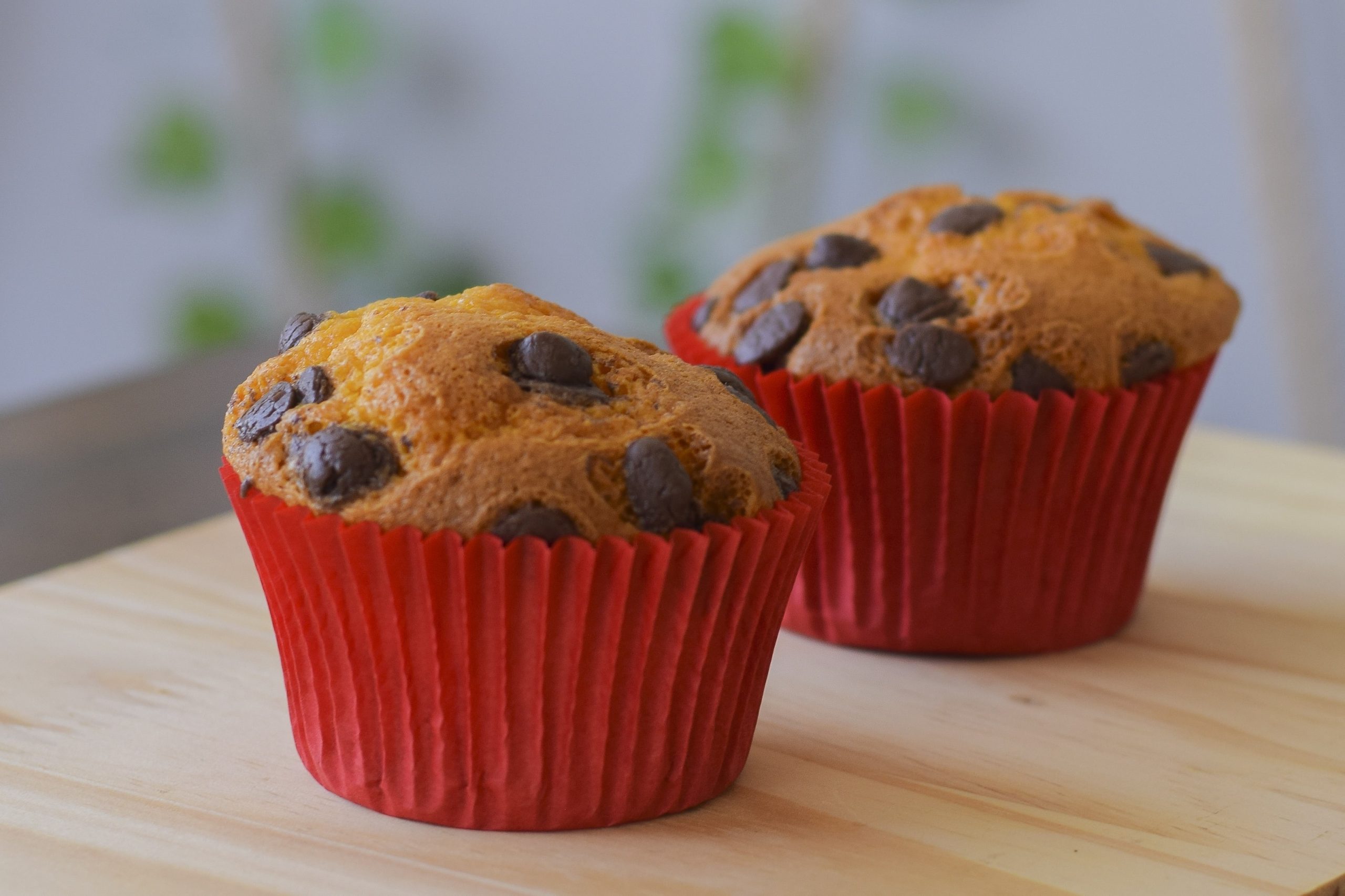 Muffin de ceenoura com gotas de chocolate